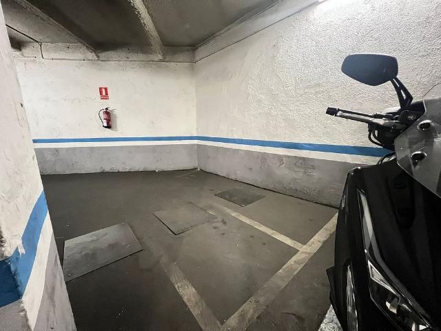 Garaje en alquiler en Nou Barris, Barcelonès