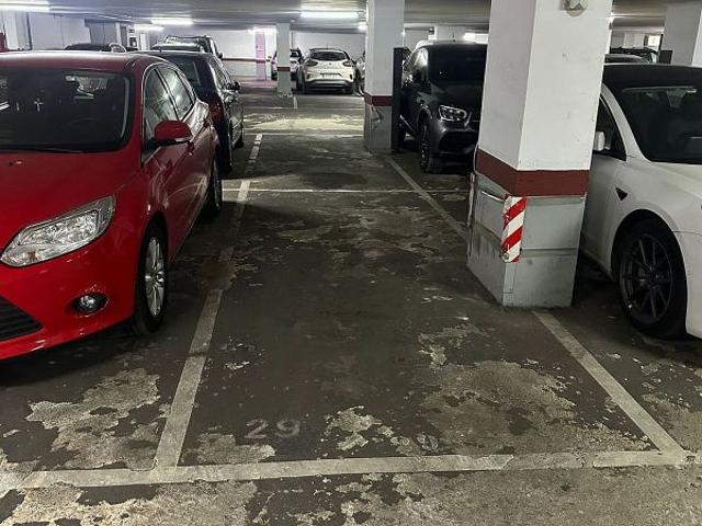 Garaje en alquiler en les Corts, Barcelonès