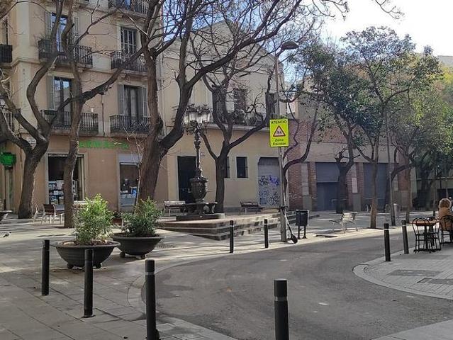 Garaje en alquiler en Gràcia, Barcelonès