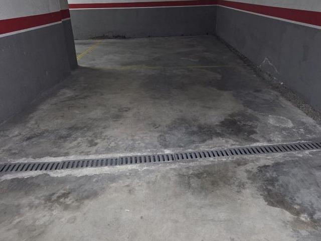 Garaje en alquiler en Osona, Catalunya
