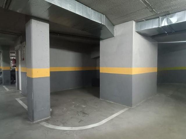 Garaje en alquiler en Osona, Catalunya