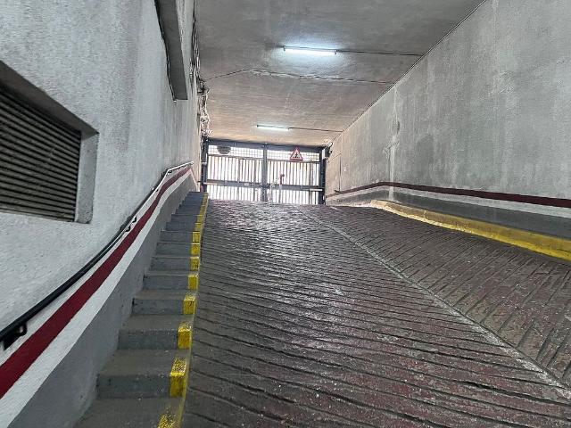 Garaje en alquiler en Gràcia Nova, Barcelona
