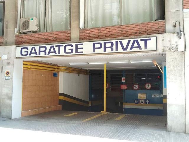Garaje en alquiler en Eixample, Barcelonès