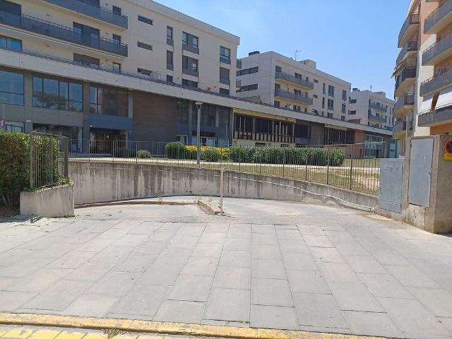Garaje en alquiler en Gironès, Catalunya