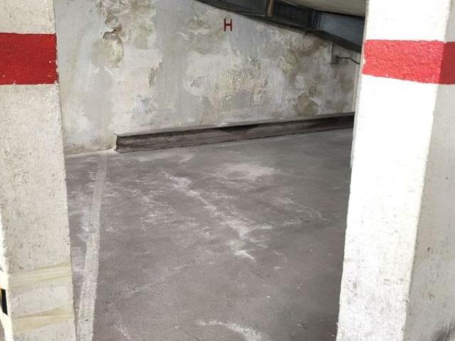 Garaje en alquiler en Can Baró, Barcelona
