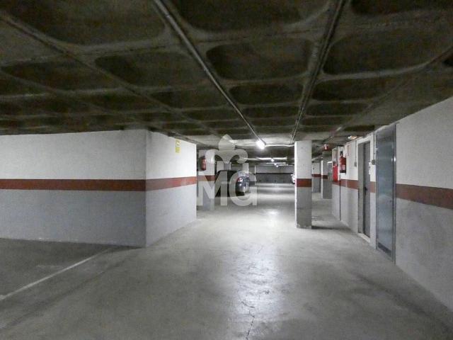 Garaje en alquiler en Osona, Catalunya