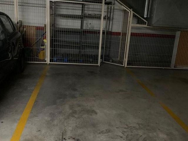 Garaje en alquiler en Plaça de la Sardana, Vilanova I La Geltrú