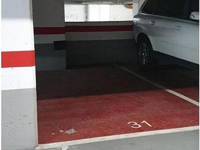 Garaje en alquiler en Progrés, Badalona