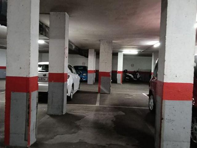 Garaje en alquiler en Gràcia, Barcelonès