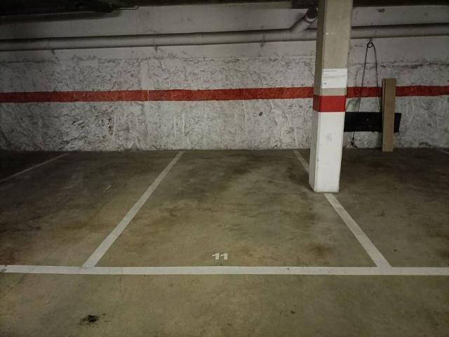 Garaje en alquiler en Girona, la Devesa
