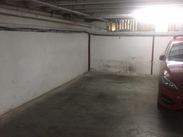 Garaje en alquiler en Girona, la Devesa