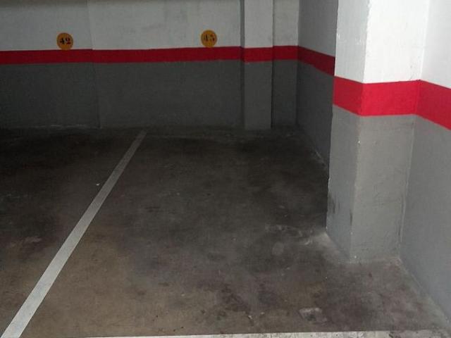 Garaje en alquiler en Eixample, Gironès