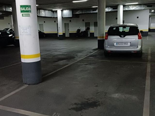 Garaje en alquiler en Centre, Sant Joan Despí