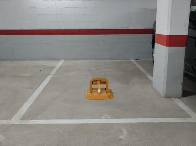 Garaje en alquiler en Barri Centre, Baix Llobregat
