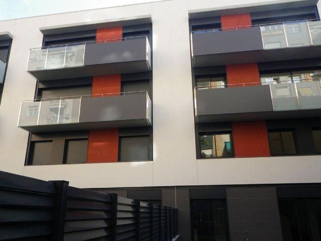Garaje en alquiler en Gràcia Nova, Barcelona