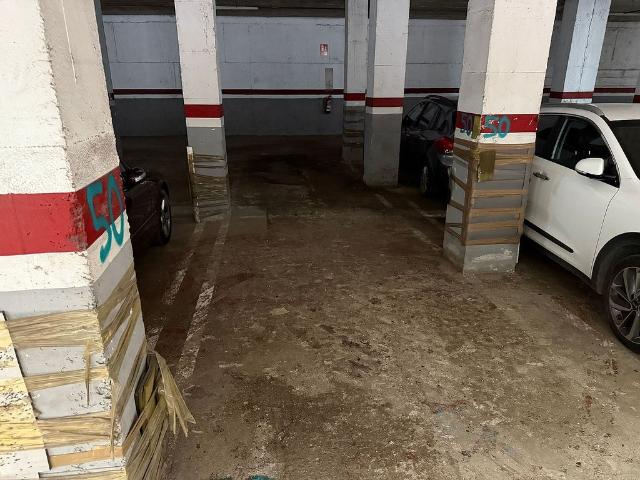 Garaje en alquiler en les Fontetes, Vallès Occidental