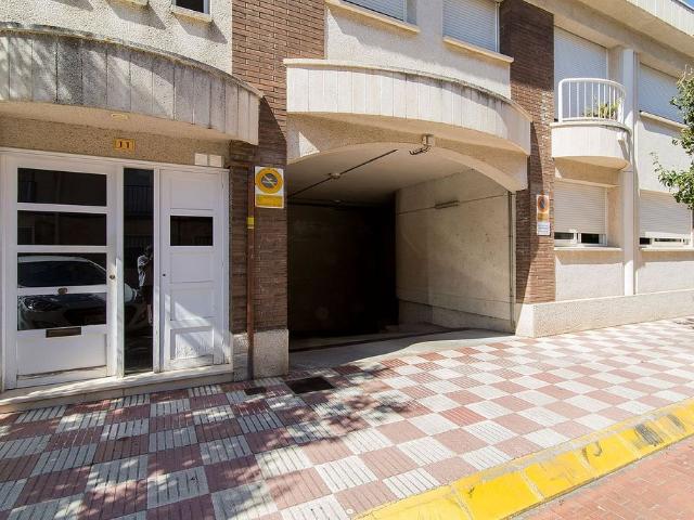 Garaje en alquiler en Sector esquerre de la Riera, Teià