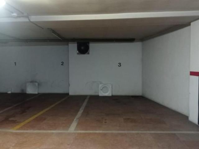 Garaje en alquiler en Castellón De La Plana, Cortes