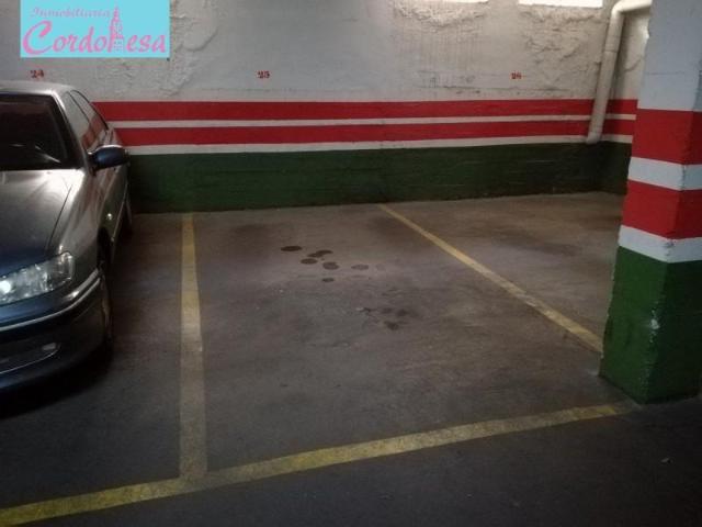 Garaje en alquiler en Distrito Centro, Córdoba