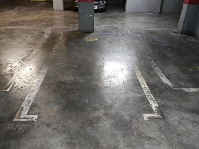Garaje en alquiler en Girona