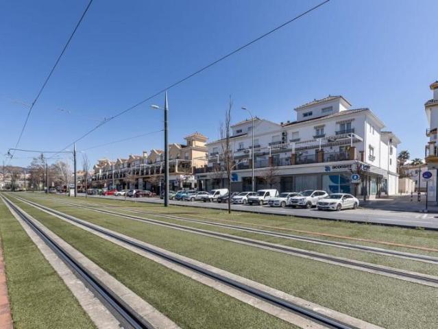Garaje en alquiler en Granada, Zaidín - Vergeles Garaje en alquiler en Granada, Zaidín - Vergeles