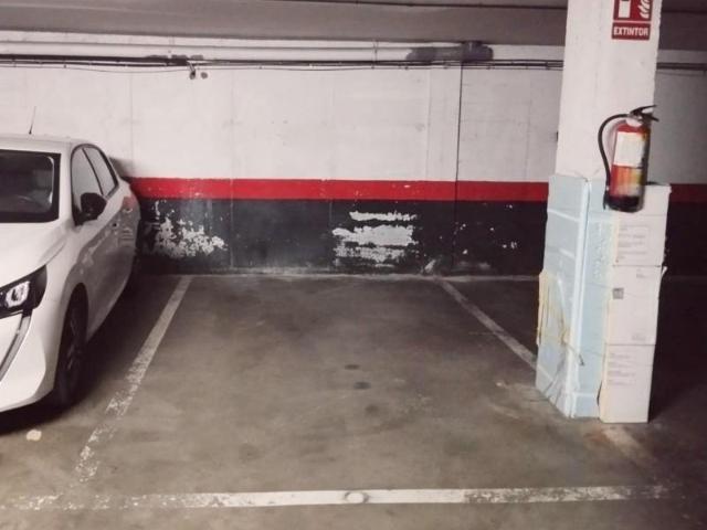 Garaje en alquiler en Humanes De Madrid, Madrid