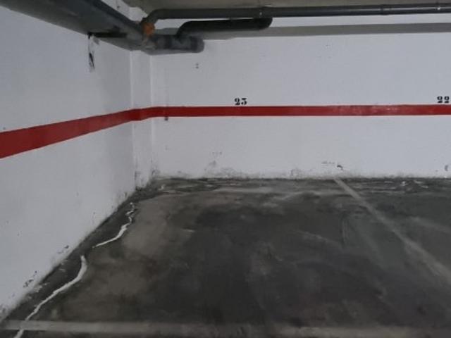 Garaje en alquiler en Roquetas De Mar, Andalucía
