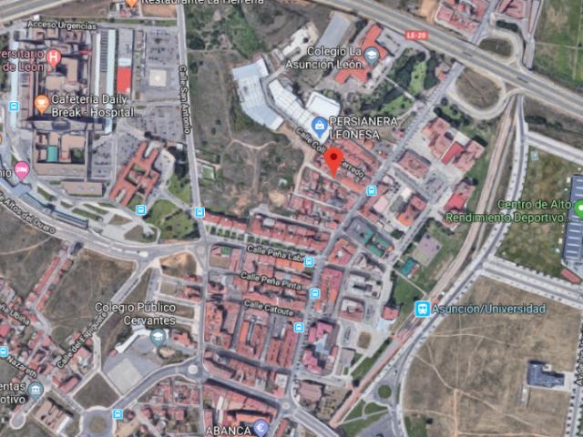 Garaje en alquiler en Asunción, León