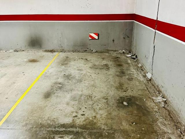 Garaje en alquiler en Lleida