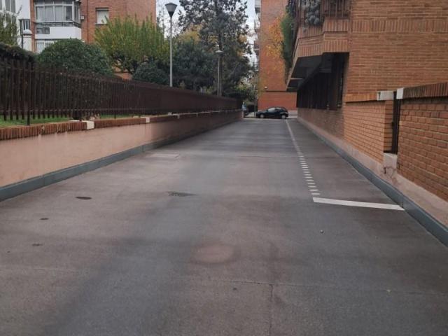 Garaje en alquiler en Medina-sidonia, Madrid