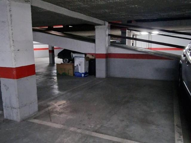 Garaje en alquiler en Salvador, Madrid