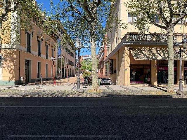 Garaje en alquiler en Garrotxa, Catalunya