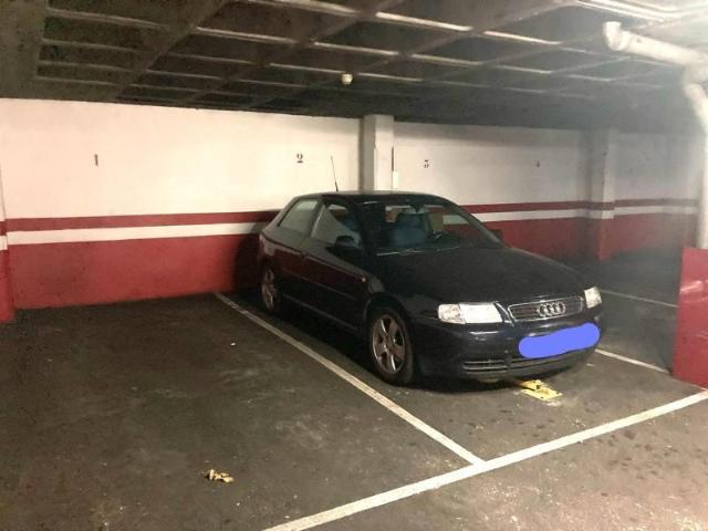 Parking en alquiler en Oviedo, Santo Domingo