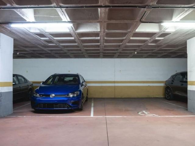 Garaje en alquiler en Oviedo, Asturias