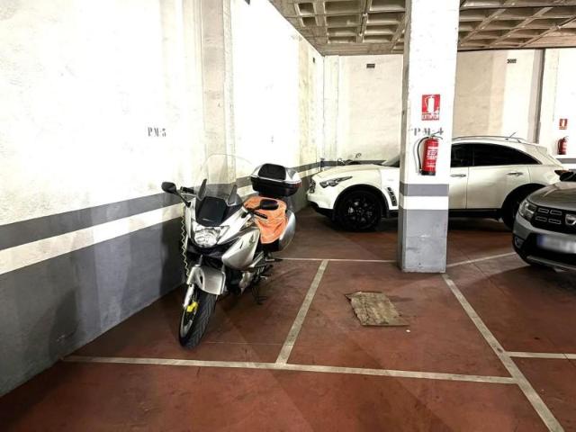 Garaje en alquiler en Oviedo, Asturias