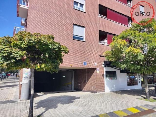 Parking en alquiler en Pamplona, Lezkairu
