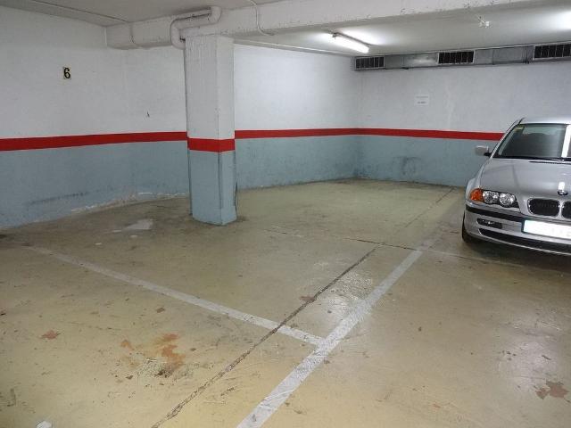 Garaje en alquiler en Nou Barris, Barcelonès