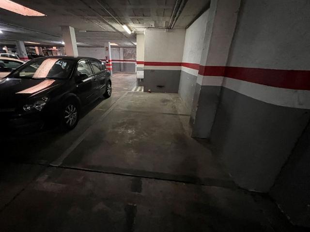 Parking en alquiler en Santa Coloma De Gramenet, Riu Sud