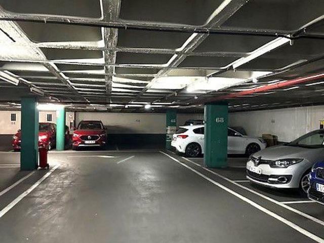 Garaje en alquiler en Vinyets i Molí Vell, Baix Llobregat