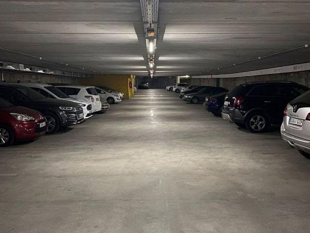 Garaje en alquiler en Peramàs, Mataró