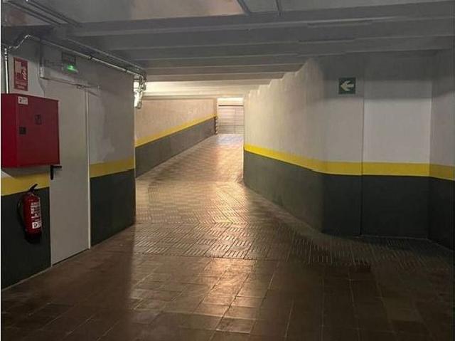 Garaje en alquiler en Sabadell, Centre