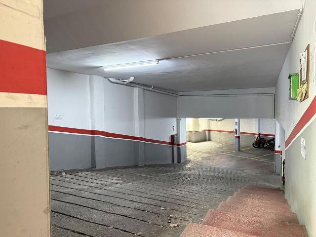 Garaje en alquiler en Sant Boi De Llobregat, Barcelona
