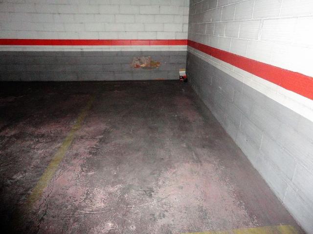 Garaje en alquiler en Sant Vicenç Dels Horts, Barcelona