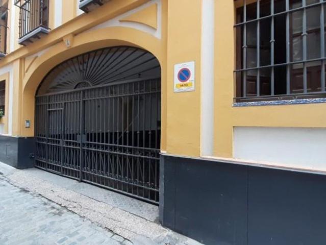 Garaje en alquiler en Sevilla