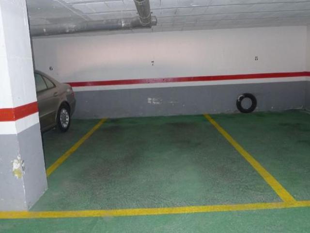 Garaje en alquiler en Sevilla