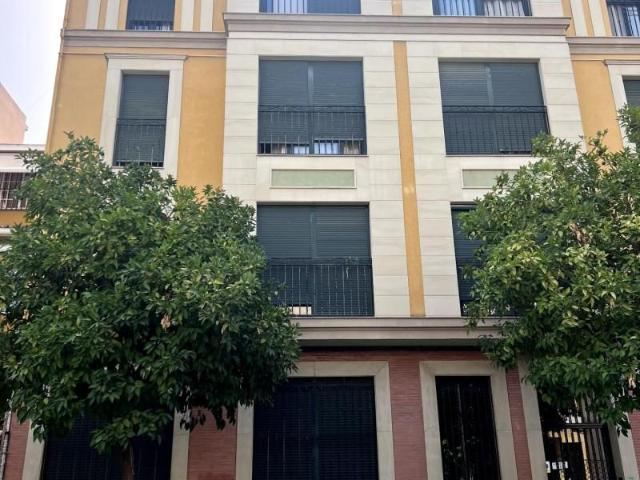 Parking en alquiler en Sevilla, La Buhaira