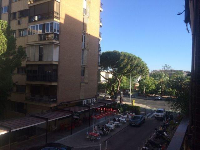 Parking en alquiler en Sevilla, La Buhaira