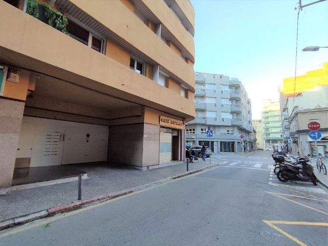 Garaje en alquiler en Eixample, Gironès