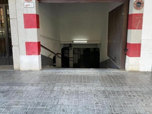 Garaje en alquiler en Valencia, Campanar