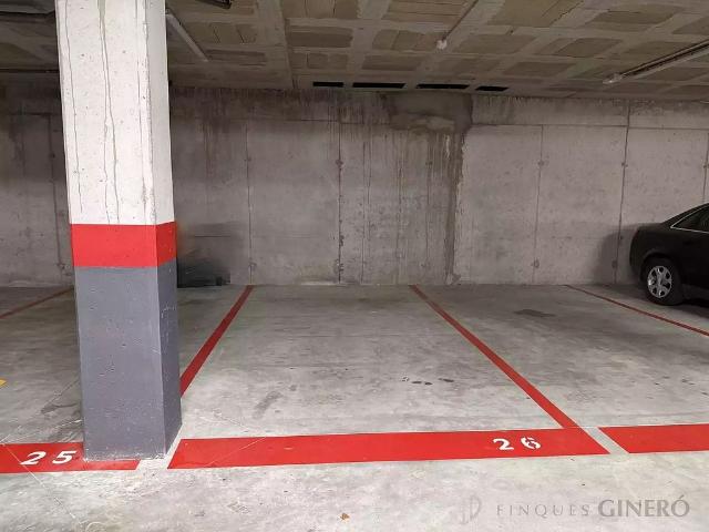 Garaje en alquiler en Gironès, Catalunya